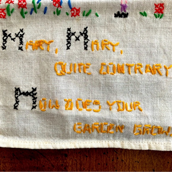 Vintage Embroidered Handmade Cotton Linen Towel - Picture 3 of 6